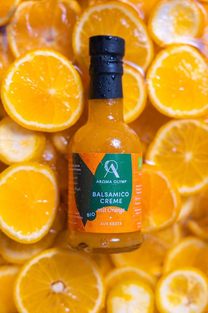 Aroma Olymp Bio Balsamico Creme mit Orange 200 ml Moodfoto Orangenbett.